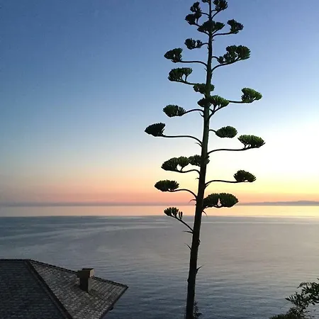2 Con Terrazza Nel * Moneglia